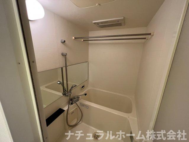 バス・シャワールーム　浴室乾燥機・追い焚き機能付き！（※写真はイメージです、現況優