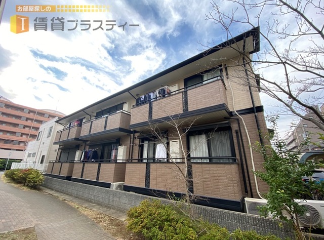 建物外観　公園・保育園すぐ。小さいお子さんのいるご家庭におススメ