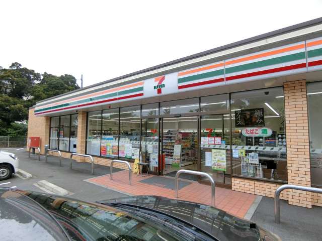 コンビニ　セブンイレブン（コンビニ）まで1924m