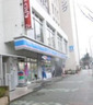 コンビニ　ローソン 新宿坂町店（コンビニ）まで211m