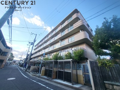 建物外観　オートロック完備で安心のセキュリティ♪