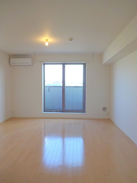 居室・リビング　★ＤＫ9.8帖★角部屋で明るいお部屋★