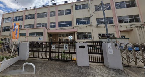 小学校　足立区立中島根小学校（小学校）まで1294m