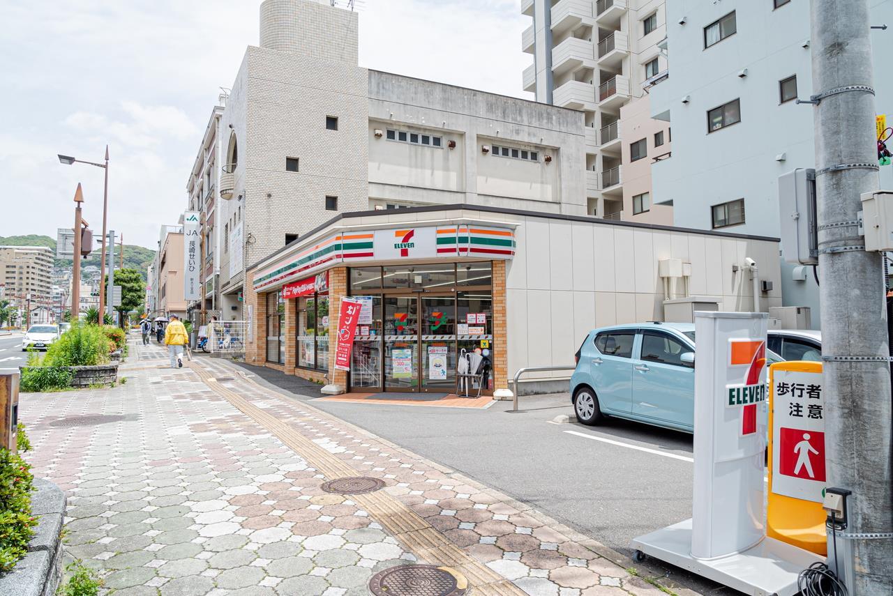 コンビニ　セブンイレブン長崎桜馬場店（コンビニ）まで195m
