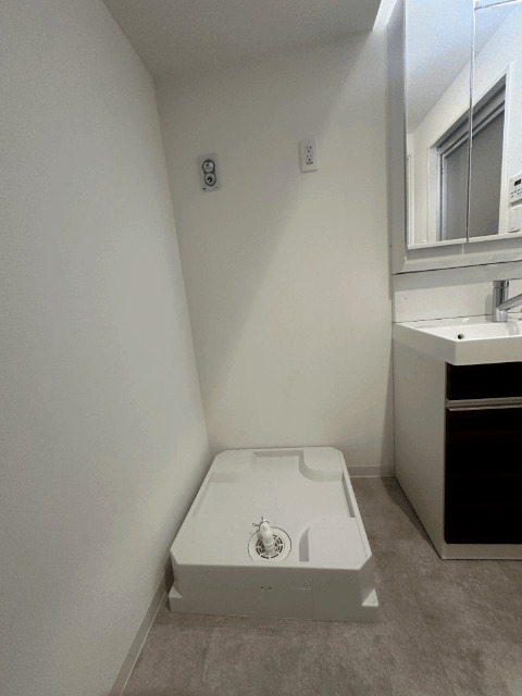 その他設備　※階数によって内装カラーが異なるため、写真と相違している可能