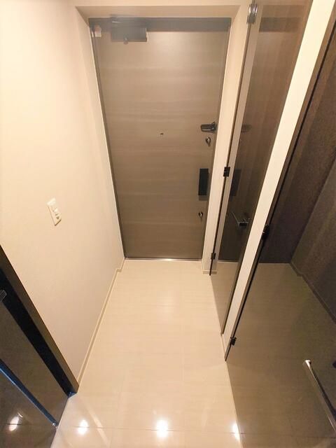 玄関　収納もある玄関です