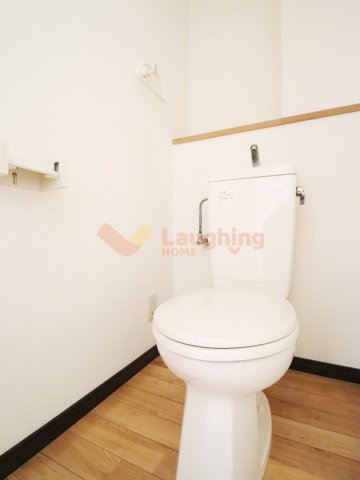トイレ　清潔感のあるトイレです