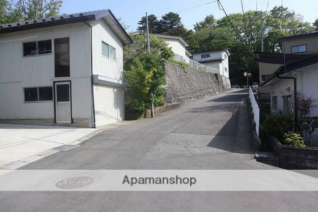 その他　前面道路（その他）まで0m