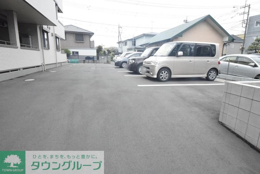 駐車場　駐車場