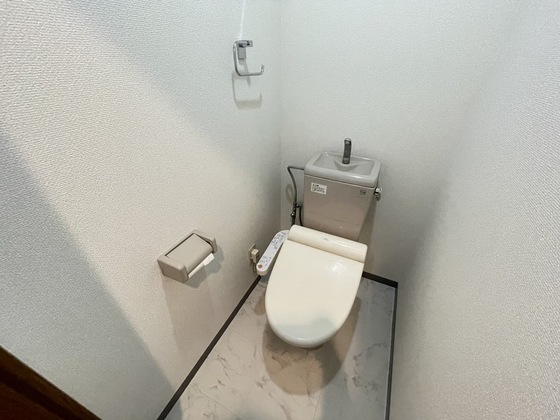 トイレ　※別部屋の写真です
