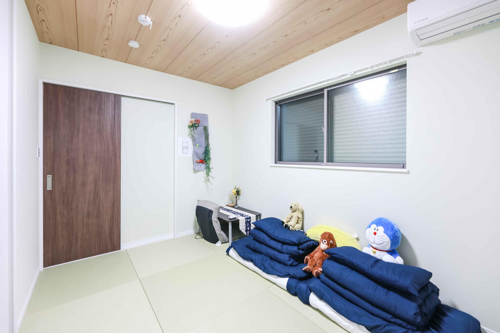 定期借家3年勝山北の居間写真