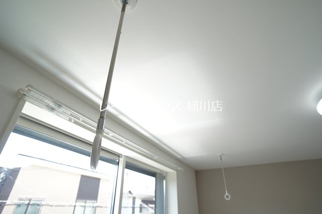 バルコニー　レーベンハウス桶川店へ　048-787-5511