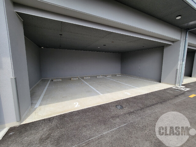 駐車場　敷地内駐車場