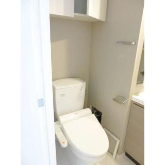 トイレ　※写真は同タイプ住戸です。