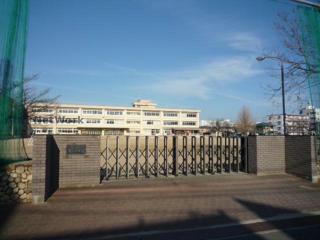 小学校　津市立養正小学校（小学校）まで1157m