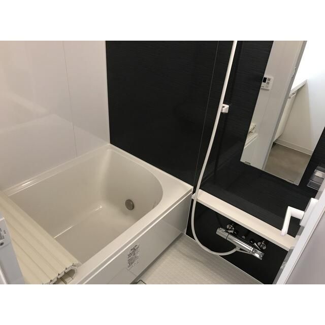 バス・シャワールーム　お風呂です