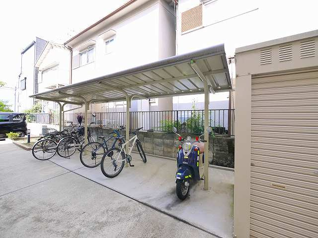 その他共有部分　駐輪場完備