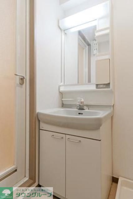 洗面設備　※写真は同タイプ住戸です。