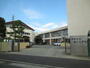 小学校　秦野市立堀川小学校（小学校）まで577m