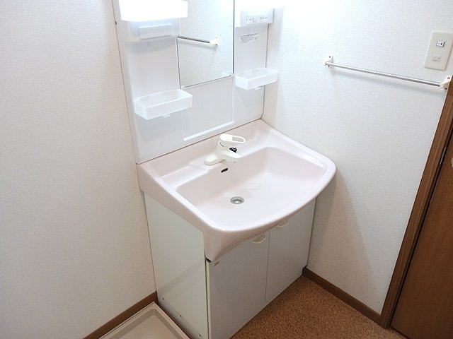 洗面設備　洗面所です