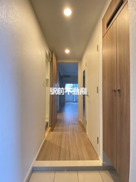 玄関　※同マンション別部屋