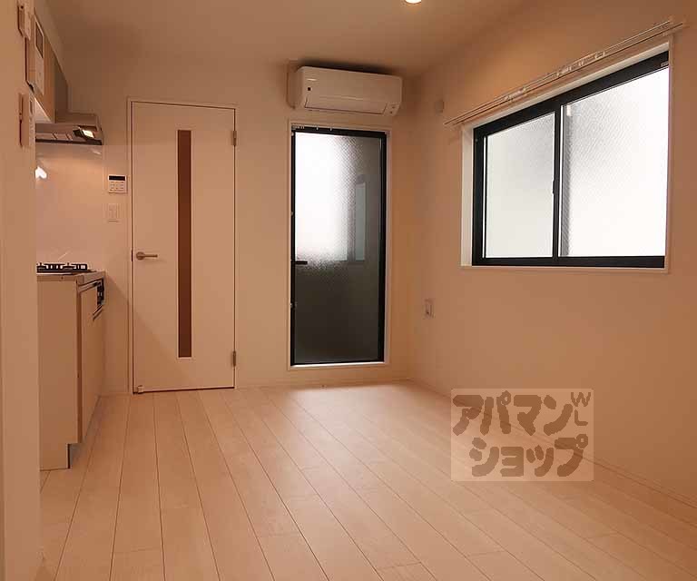居室・リビング　２０２号室の室内写真です