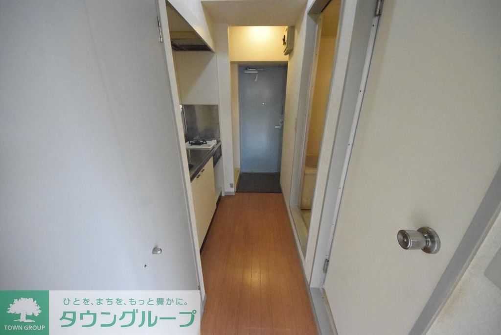 玄関　※同間取り別部屋参考写真