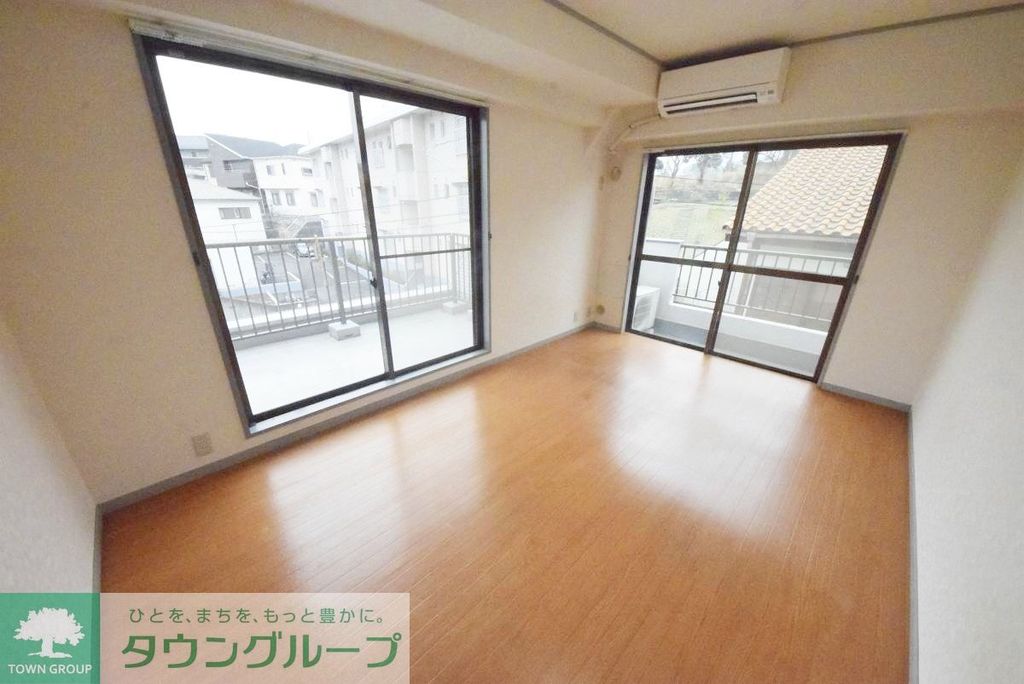 居室・リビング　※同間取り別部屋参考写真