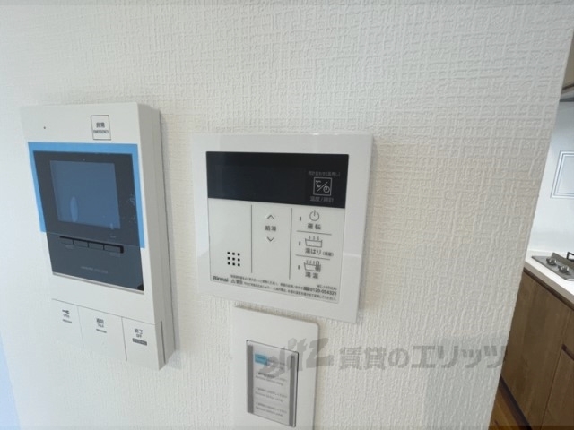 その他設備　給湯器リモコン