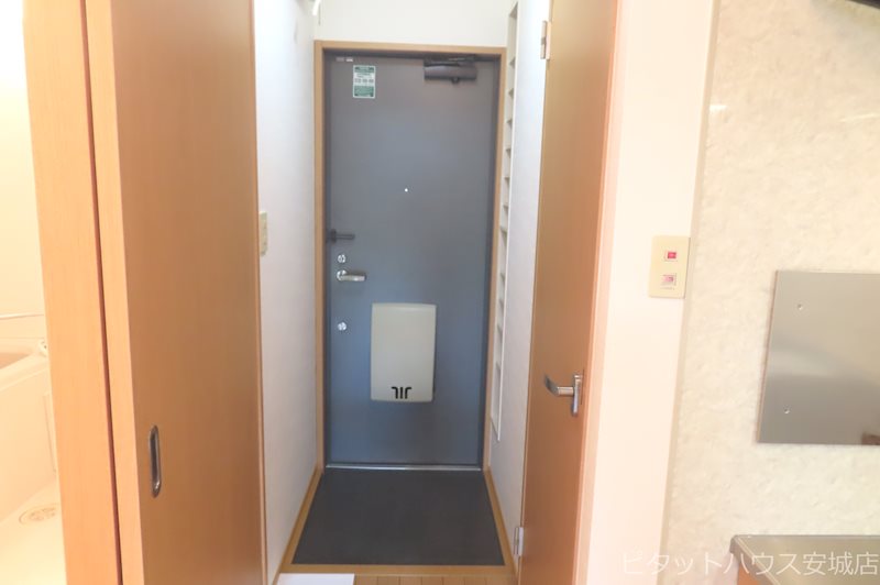 玄関　101参考写真