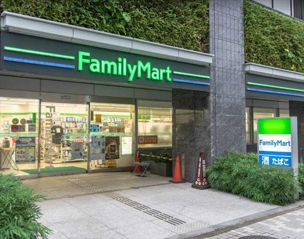 コンビニ　ファミリーマート港南一丁目店（コンビニ）まで148m