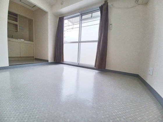居室・リビング　※別部屋の写真です