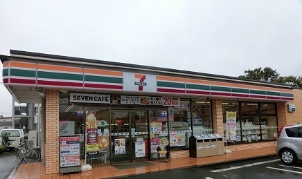 コンビニ　セブンイレブン上鶴間本町6丁目（コンビニ）まで350m