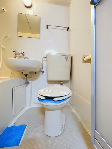 レオパレス赤羽台のトイレ写真