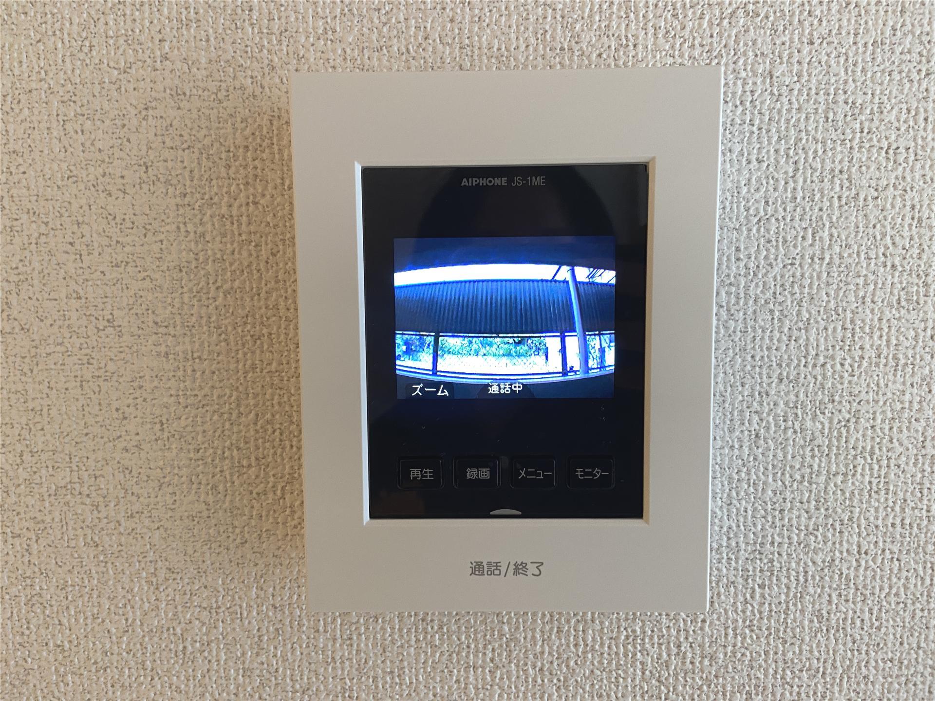 セキュリティ　来訪者を確認出来るTVモニターホン付きです