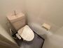 トイレ　温水洗浄便座付きのトイレです