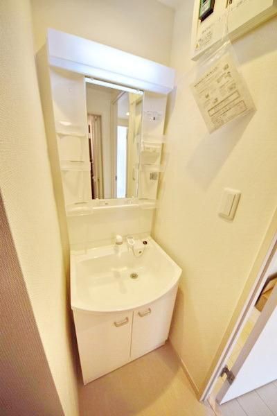 洗面設備　★あると嬉しい独立洗面台です★