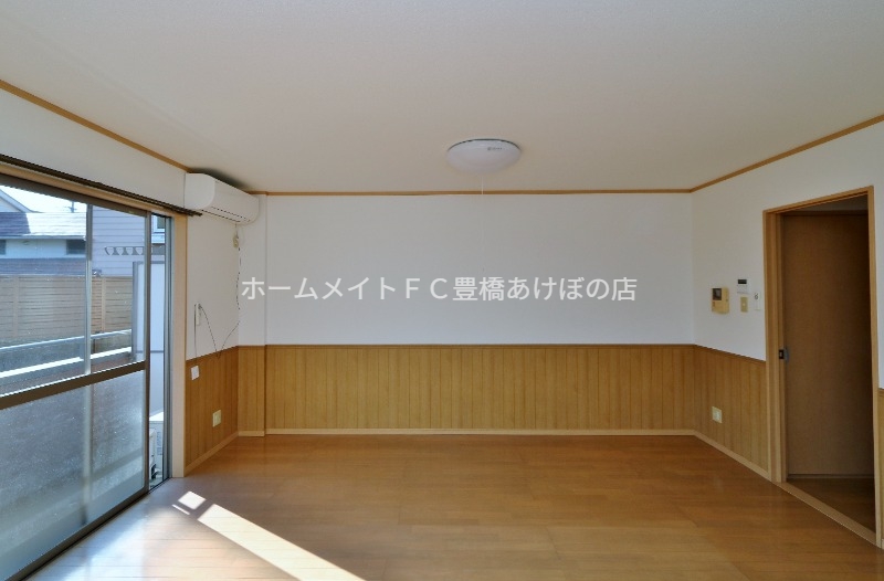 居室・リビング　同型別部屋写真