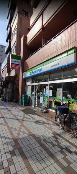 コンビニ　ファミリーマート深川門前仲町店（コンビニ）まで227m
