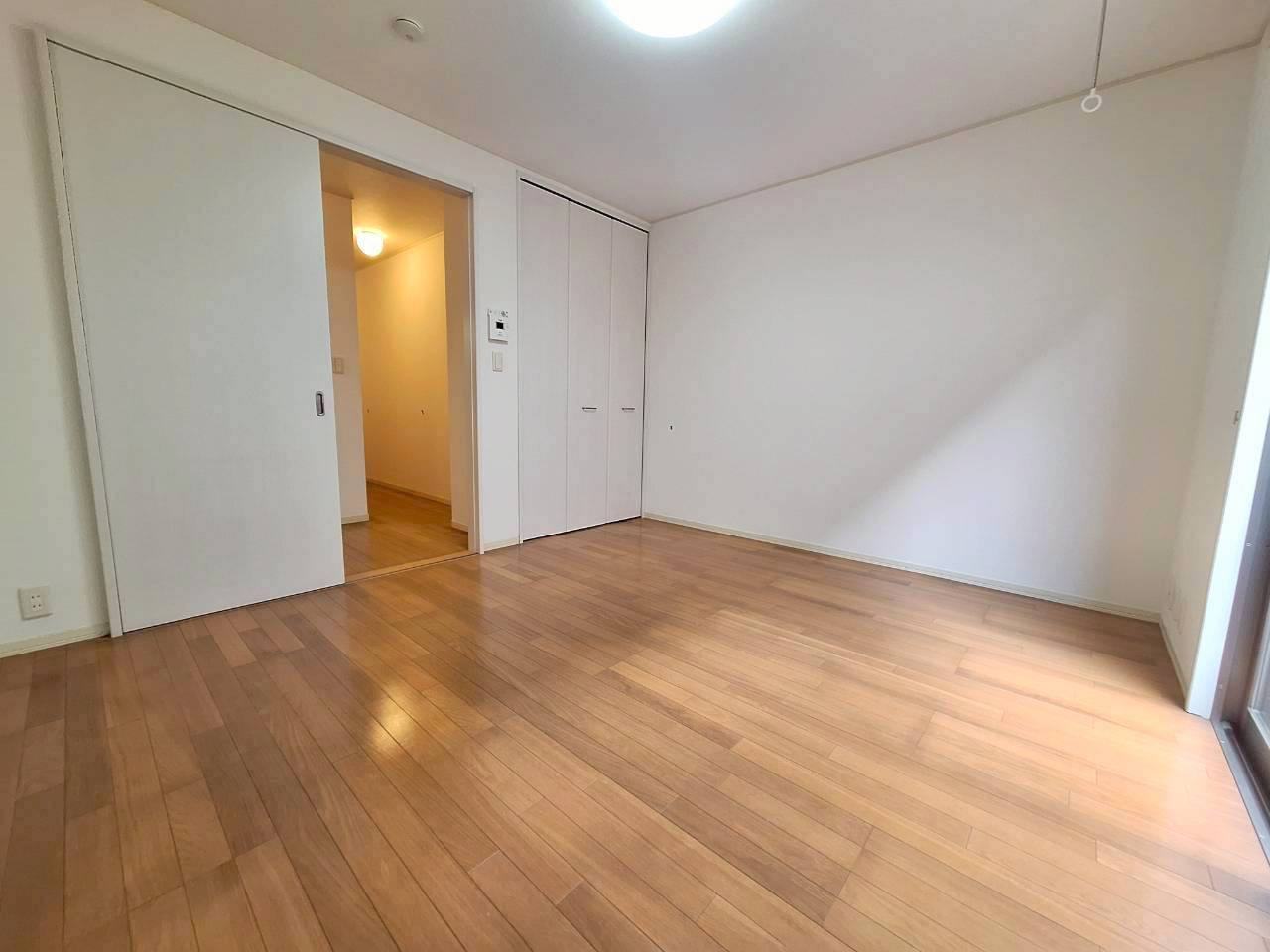 その他部屋・スペース　★バルコニーから洋室★