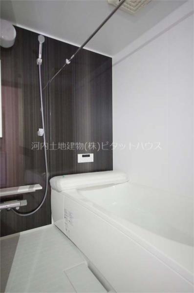 バス・シャワールーム　お手入れしやすいシステムキッチンです☆