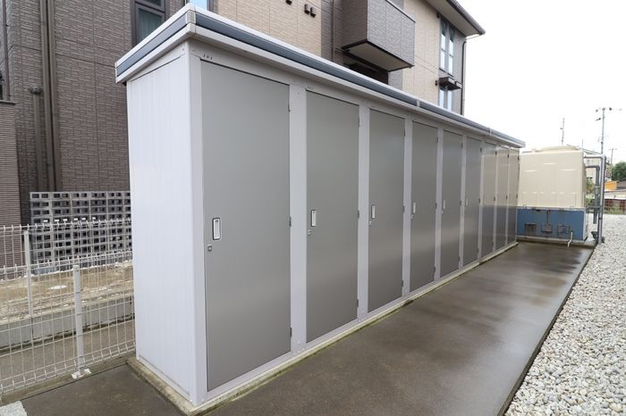 その他共有部分　タイヤなどしまえるトランクルームもございます♪