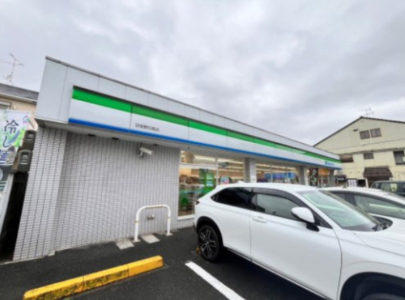 コンビニ　ファミリーマート 羽曳野白鳥店（コンビニ）まで98m