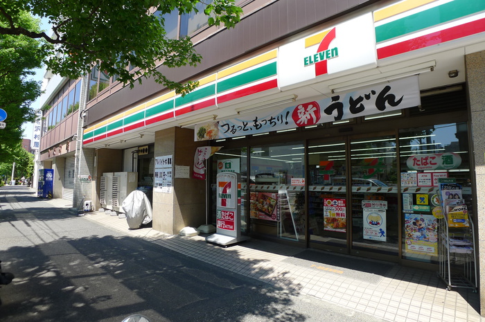 コンビニ　セブンイレブン（コンビニ）まで155m