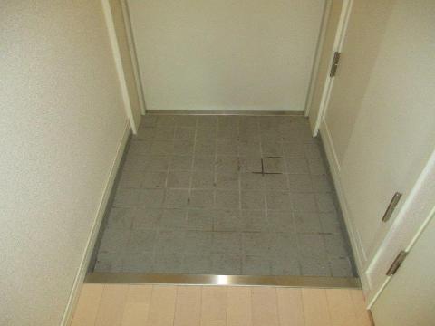 玄関　玄関（イメージ）
