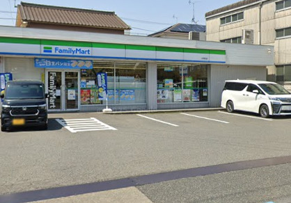 コンビニ　ファミリーマート 大同町店（コンビニ）まで304m