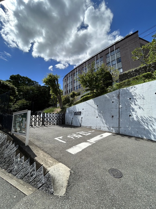 小学校　私立福岡雙葉小学校（小学校）まで398m