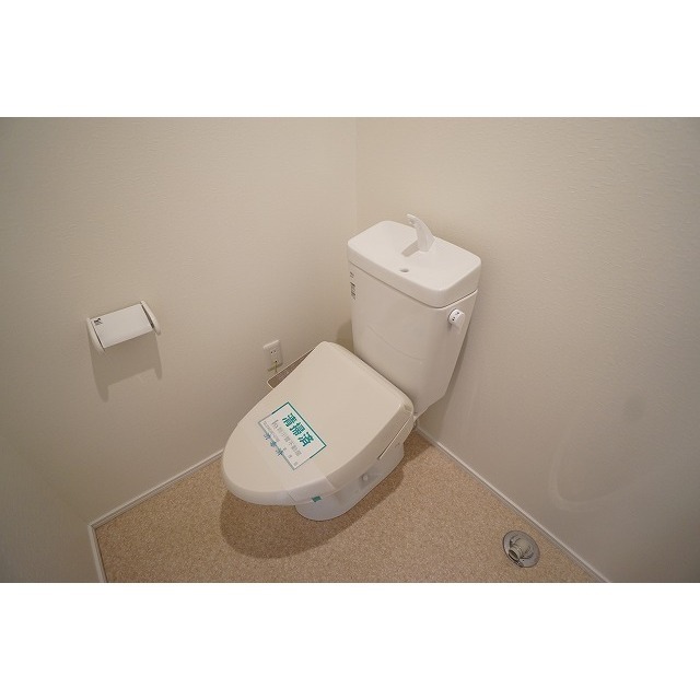 トイレ　清潔感のあるトイレです