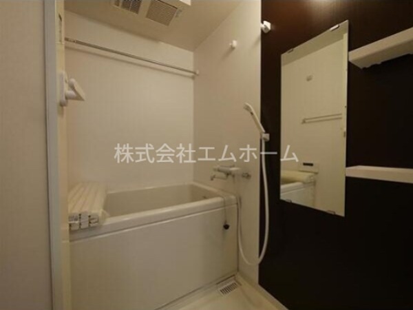 バス・シャワールーム　浴室暖房乾燥機付お風呂