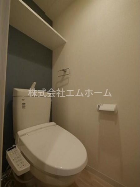 トイレ　温水洗浄便座付トイレ